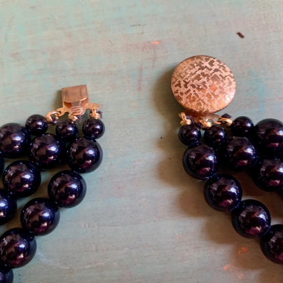 ๐ค๐ค Vintage Art Deco Inspired 3 Strands Black & Gold Bead Necklace ๐ค๐ค - Picture 3 of 9